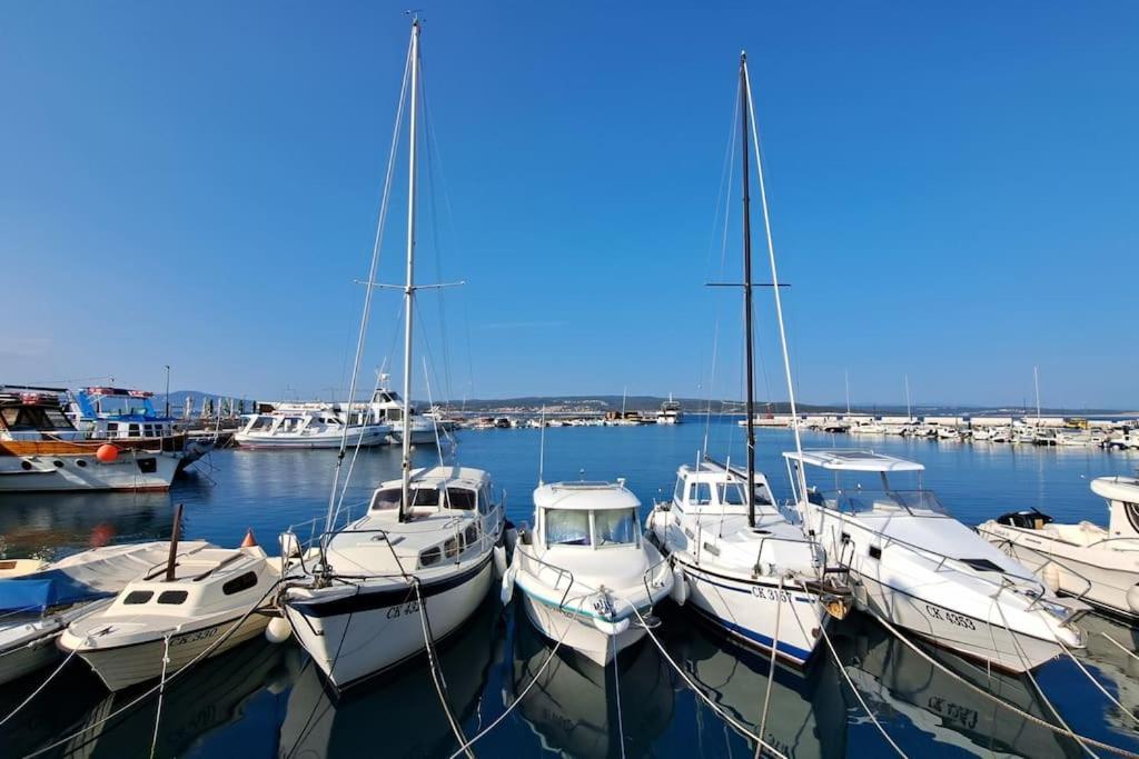 Ellity Apartment Crikvenica Bagian luar foto