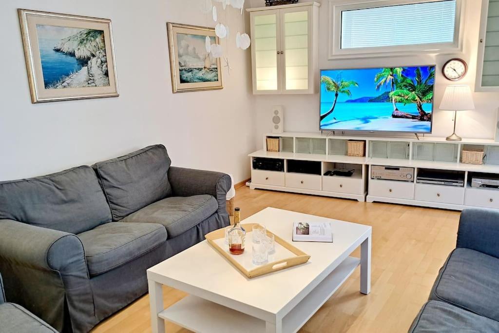 Ellity Apartment Crikvenica Bagian luar foto