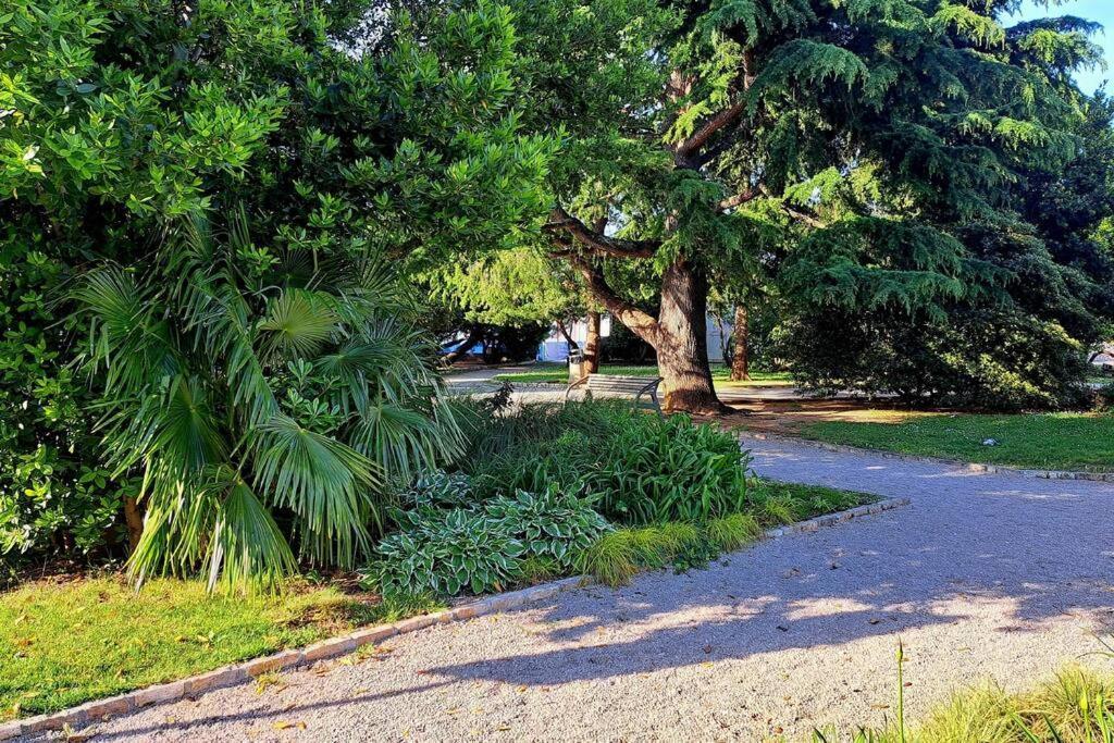 Ellity Apartment Crikvenica Bagian luar foto