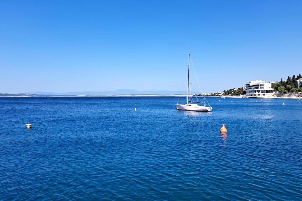 Ellity Apartment Crikvenica Bagian luar foto