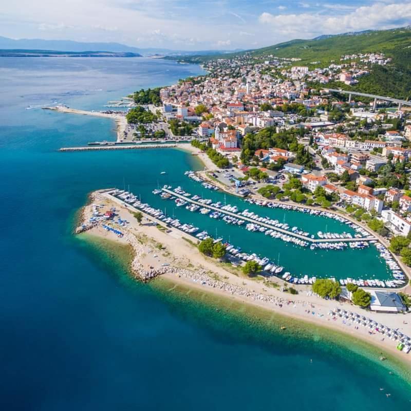 Ellity Apartment Crikvenica Bagian luar foto
