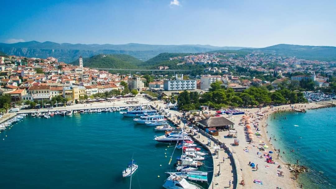 Ellity Apartment Crikvenica Bagian luar foto