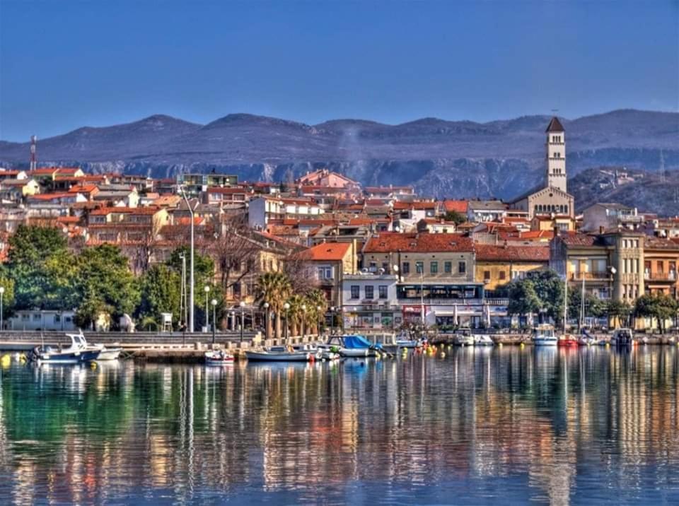 Ellity Apartment Crikvenica Bagian luar foto